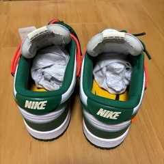 【物々交換】NIKEオフホワイトの画像