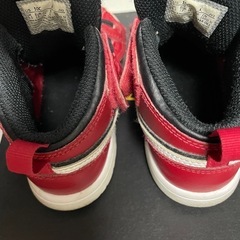 NIKE ジョーダン　
キッズ　の画像