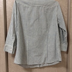 綿100%7分丈けレディースシャツ２枚の画像