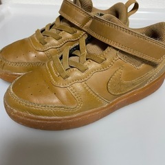 NIKE キッズ　靴の画像
