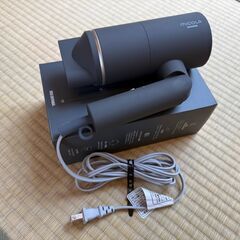 Hair Dryer (乾燥機)	Iris Ohyama HDR-M201-H Dryerの画像