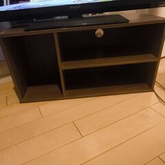 シャープ40インチテレビ（台もfiretv付き）の画像