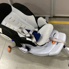 　　チャイルドシート　　５０００円付けてますが　　ジモティからで　1000円　カーシート　ベビー用　仕入れしましたが封開けるのめんどくさいのでの画像