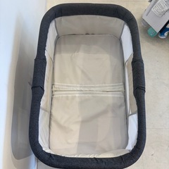 ベビーベッドの画像