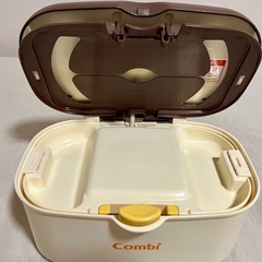 【無料でお譲りします！】Combi おしりふきウォーマーの画像