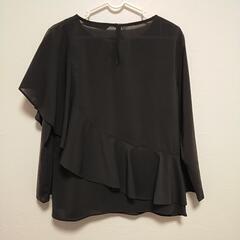 ZARA 　レディーストップスの画像