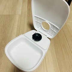 ドギーマン　自動給餌器の画像