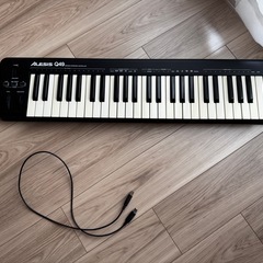  【黄ばみ有り】Alesis Q49 MIDIキーボードの画像