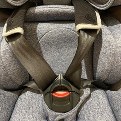 アップリカ　クルリラAC ISOFIX シートベルトの画像