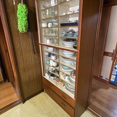 食器棚の画像