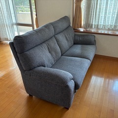 ソファの画像