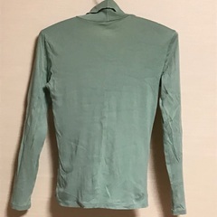 ユニクロ　ハイネックの画像
