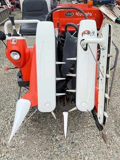 岩手県北上市 クボタ コンバイン ER211 区分 W 2条刈 楽刈 10.5馬力