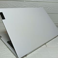 Lenovo　Core i7 　１０世代　ホワイト　ノート　パソコンの画像
