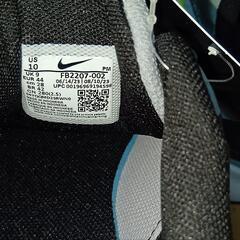 【未使用品】Nike　ナイキ　28.0センチ　レボリューション7の画像