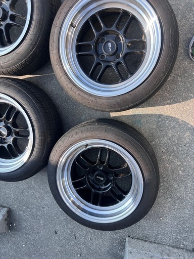 15インチ 4穴　8j 傷なし　2ヶ月前に新品で購入しました！