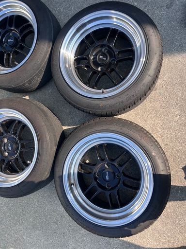 15インチ 4穴　8j 傷なし　2ヶ月前に新品で購入しました！