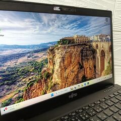 LIFEBOOK 軽量薄型13.3 ノート　パソコンの画像