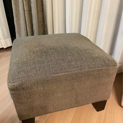 IKEA EKENAS 足置きの画像