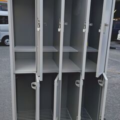 🔴山口市、8人用ロッカー¥34980⇒中古¥9800🔴H180W90D52🔴鍵7人分🔴一部塗装補修の画像