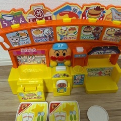 アンパンマン フードコート おもちゃの画像