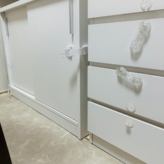 カウンター下の戸棚の画像