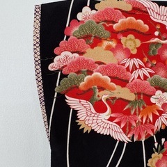 小紋 花丸文様 黒地に華やか吉祥文様｜パーティーや初詣にも◎ の画像
