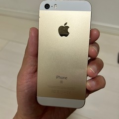 初代  iPhoneSE  ゴールド64GBの画像