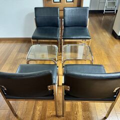 17. 値下げ【中古・美品】応接セット ガラステーブル2個 黒レザー椅子4個 メッキ部分磨き上げ済み お洒落な見た目 価格変更中の画像