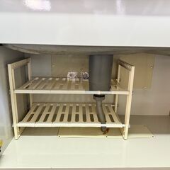 53. 【中古】伸縮式シンク下収納2段 排水管を避けて設置可能 棚板高さ13段階調整可能 少し汚れありの画像