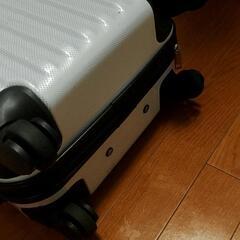 キャリーケース　②　機内持込み　ホワイト　白　スーツケース　旅行　トラベル　の画像