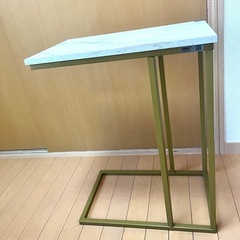 【お譲り】サイドテーブルの画像