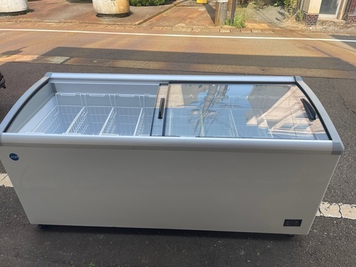 冷凍ショーケース