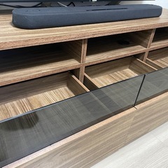 テレビボードの画像
