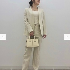 GU　ノーカラージャケットの画像