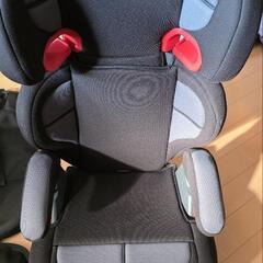GRACO　グレコ　チャイルドシート　ジュニアシート　汚れ防止のシートカバー付きの画像
