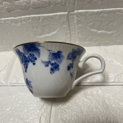 ③カップ&ソーサーの画像