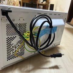 白い電子レンジの画像