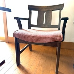 ダイニングセット、椅子2脚、ベンチ椅子1脚
の画像