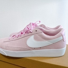 【NIKE】W BLAZER LOW SD/スウェード生地ローカットスニーカーの画像