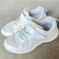 子供用スニーカー　瞬足　21.0cmの画像