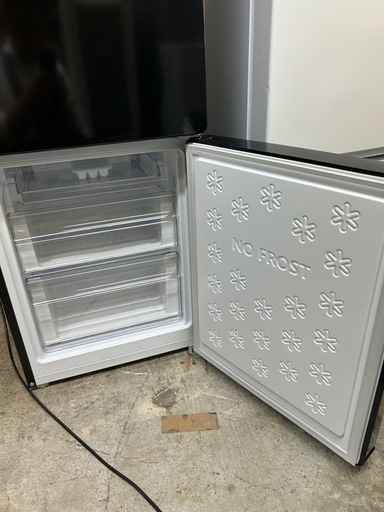 万代店　ハイアール　２ドア　冷蔵庫　2023年製　148L JR-NF148CK