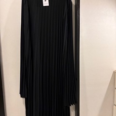 ブラックフォーマルロングドレスの画像