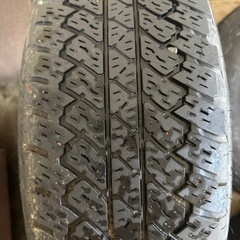 jeep タイヤ　17インチブラックホイールの画像