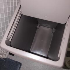 ゴミ箱の画像
