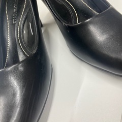 黒パンプス　２３センチの画像