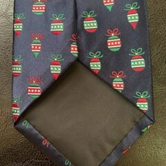 HISDERN シルク100% クリスマス ネクタイ 紺色 高級ネクタイの画像