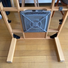 電気こたつ機能付き正方形テーブルの画像