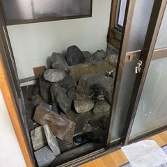 大きな石　複数の画像