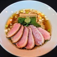 西武新宿駅から徒歩1分🚃新宿で人気の★鴨だし醤油ラーメン★を提供するお店です。アルバイト、従業員募集‼️の画像